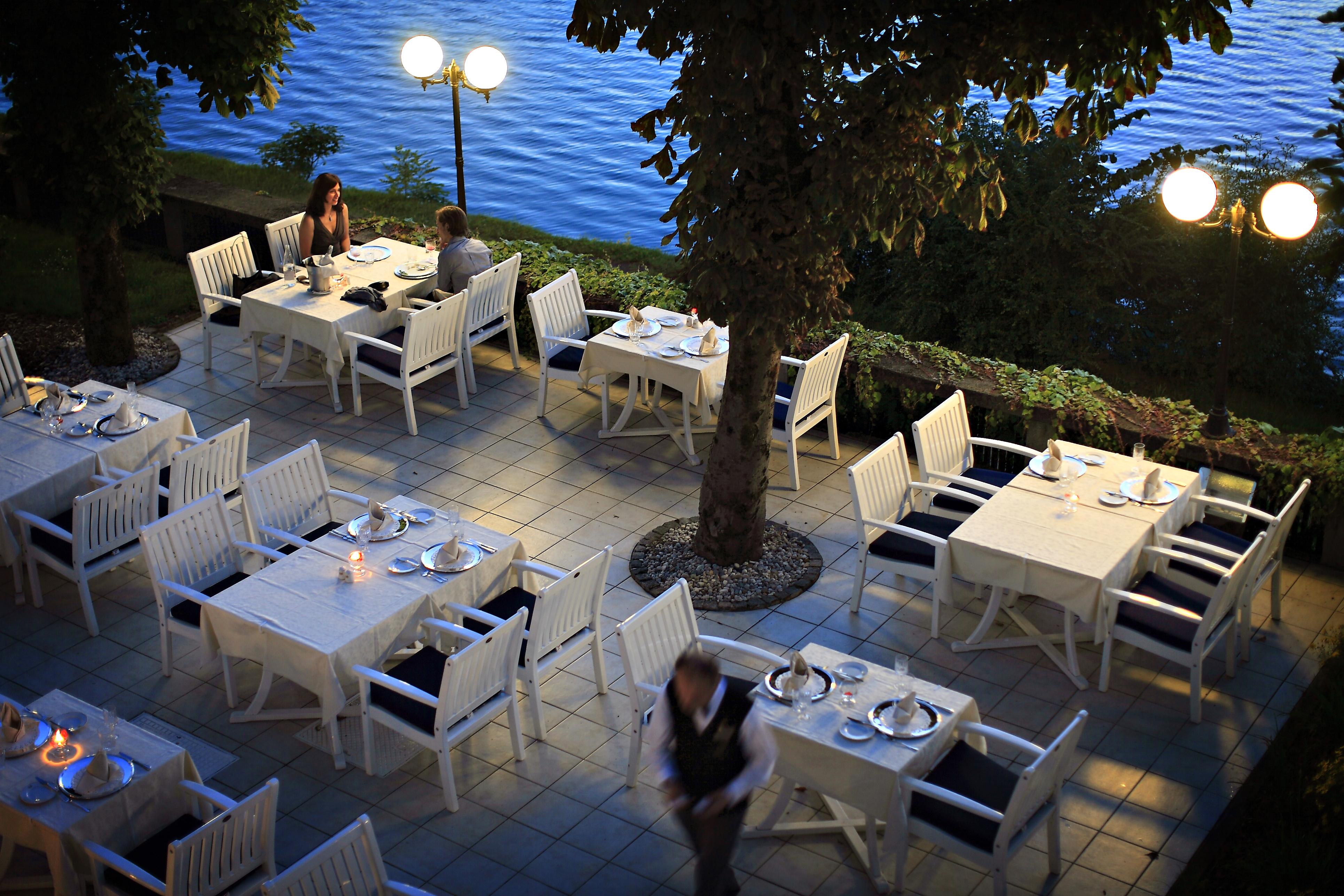 فندق جراند توبليتسي - الفنادق الفاخرة الصغيرة في العالم بليد المطعم الصورة The restaurant at the Hotel des Alpes