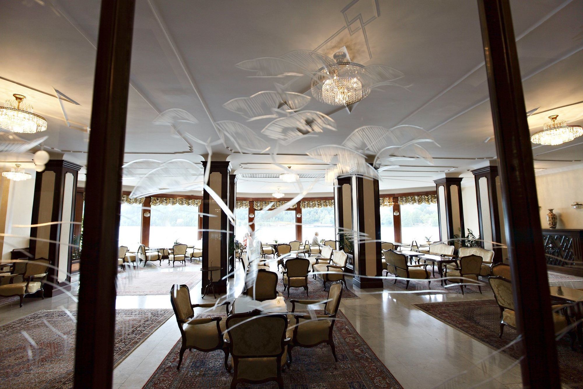 فندق جراند توبليتسي - الفنادق الفاخرة الصغيرة في العالم بليد المطعم الصورة The lobby